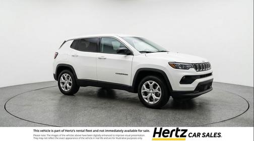 Bright White Clearcoat 2025 Jeep Compass Latitude