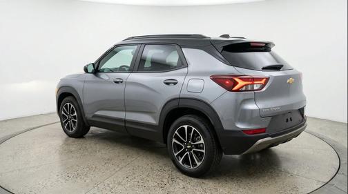 Sterling Gray Metallic 2025 Chevrolet Trailblazer LT