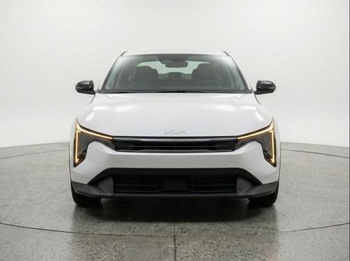 Snow White Pearl 2025 Kia K4 LXS