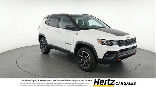 Bright White Clearcoat 2025 Jeep Compass Trailhawk