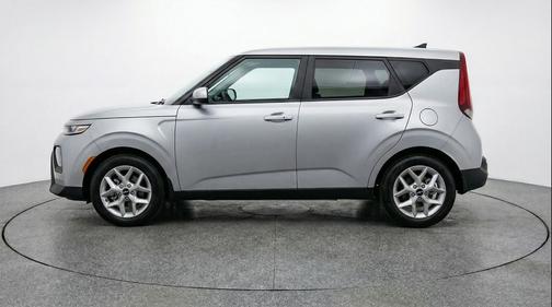 Steel Gray 2025 Kia Soul LX
