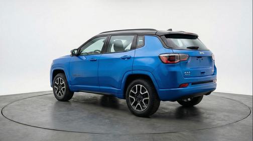 Hydro Blue Pearlcoat 2025 Jeep Compass Trailhawk