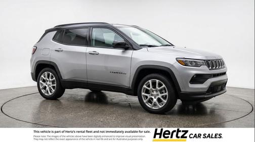 Silver Zynith Metallic Clearcoat 2025 Jeep Compass Limited