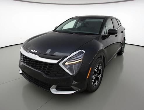 Ebony Black 2025 Kia Sportage LX