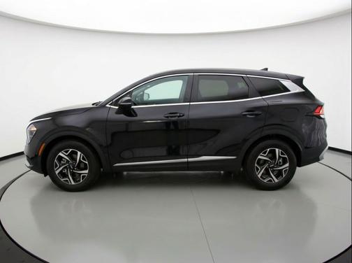 Ebony Black 2025 Kia Sportage LX