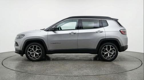 Silver Zynith Metallic Clearcoat 2025 Jeep Compass Limited