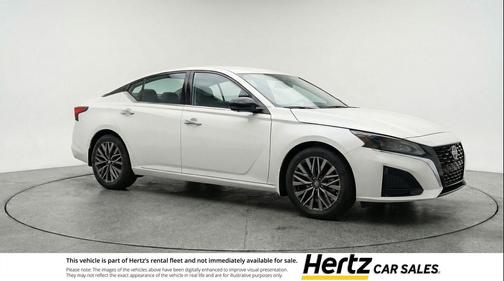 Glacier White 2025 Nissan Altima SV FWD