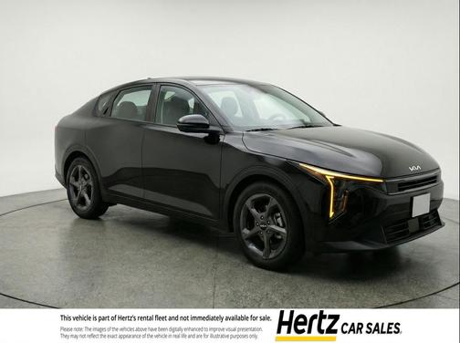 Aurora Black Pearl 2025 Kia K4 LXS