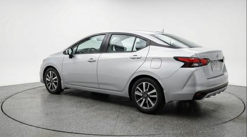 Brilliant Silver Metallic 2025 Nissan Versa 1.6 SV