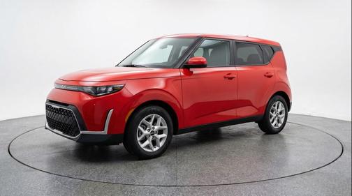 Inferno Red 2025 Kia Soul LX