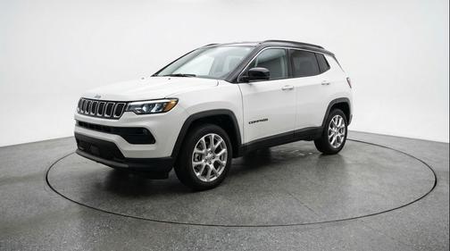Bright White Clearcoat 2025 Jeep Compass Limited