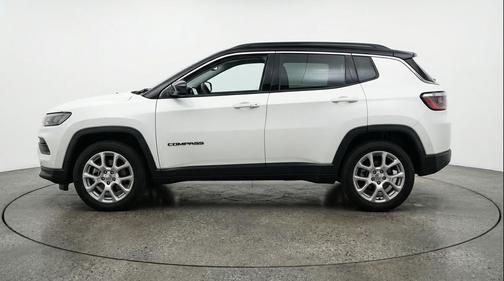 Bright White Clearcoat 2025 Jeep Compass Limited