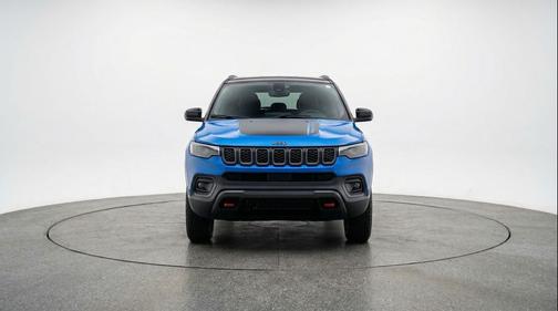 Hydro Blue Pearlcoat 2025 Jeep Compass Trailhawk