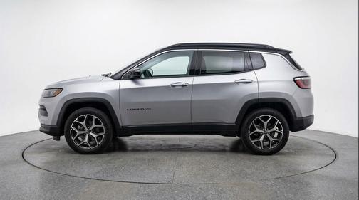 Silver Zynith Metallic Clearcoat 2025 Jeep Compass Limited