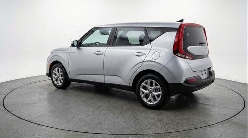 Steel Gray 2025 Kia Soul LX