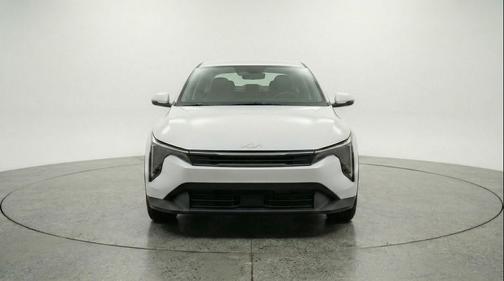 Snow White Pearl 2025 Kia K4 LXS