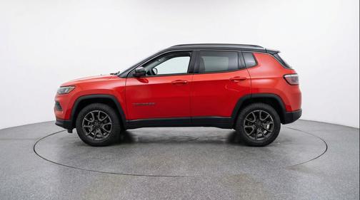 Red Hot Pearlcoat 2025 Jeep Compass Trailhawk