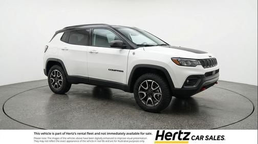 Bright White Clearcoat 2025 Jeep Compass Trailhawk