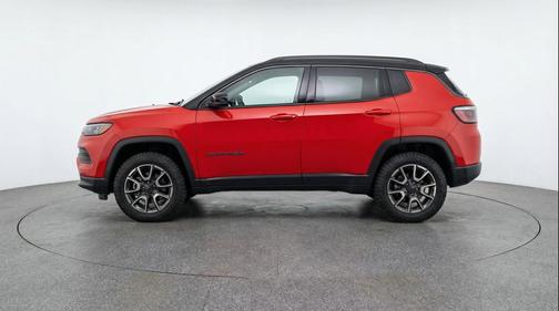 Red Hot Pearlcoat 2025 Jeep Compass Trailhawk