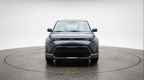 Gravity Gray 2025 Kia Soul LX