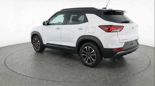 Summit White 2025 Chevrolet Trailblazer LT