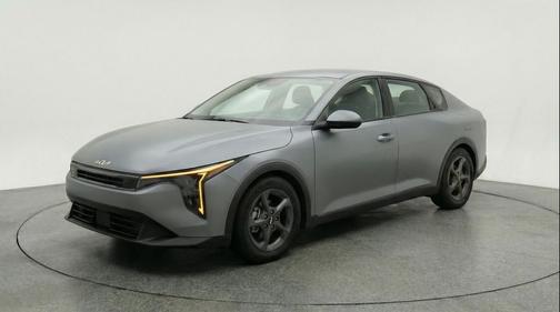 Morning Haze 2025 Kia K4 LXS