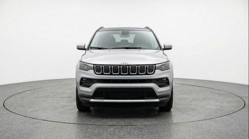 Silver Zynith Metallic Clearcoat 2025 Jeep Compass Limited