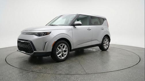 Steel Gray 2025 Kia Soul LX