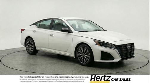 Glacier White 2025 Nissan Altima SV FWD