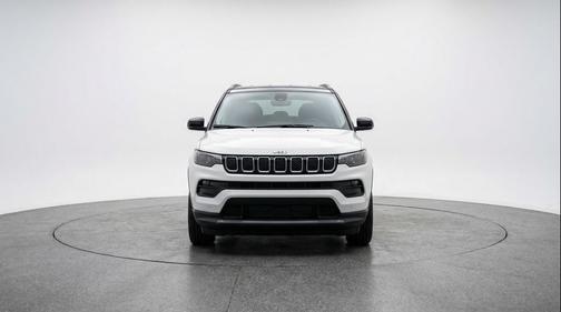 Bright White Clearcoat 2025 Jeep Compass Limited