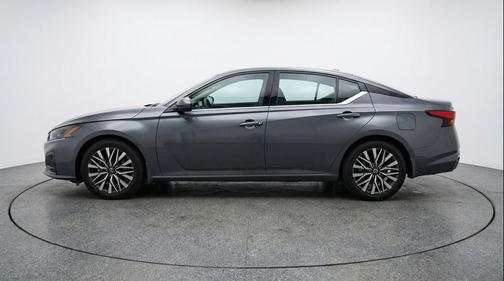 Gun Metallic 2025 Nissan Altima SV FWD