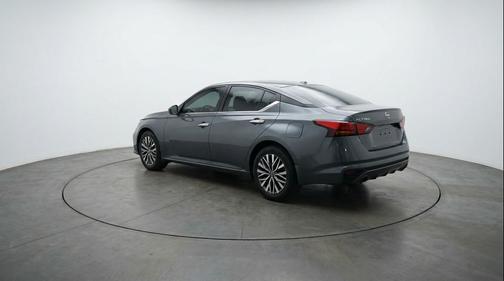 Gun Metallic 2025 Nissan Altima SV FWD