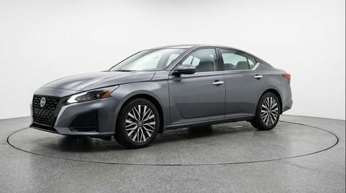 Gun Metallic 2025 Nissan Altima SV FWD