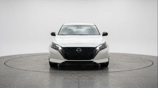 Glacier White 2025 Nissan Altima SV FWD