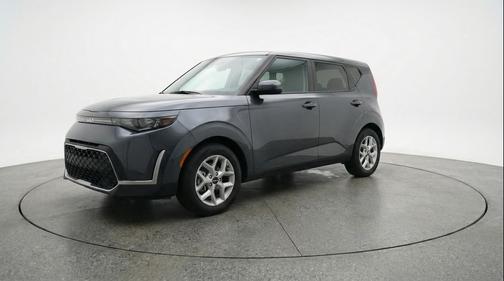 Gravity Gray 2025 Kia Soul LX