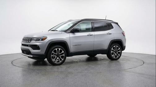 Silver Zynith Metallic Clearcoat 2025 Jeep Compass Limited