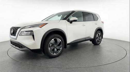 Everest White Pearl Tricoat 2025 Nissan Rogue SV