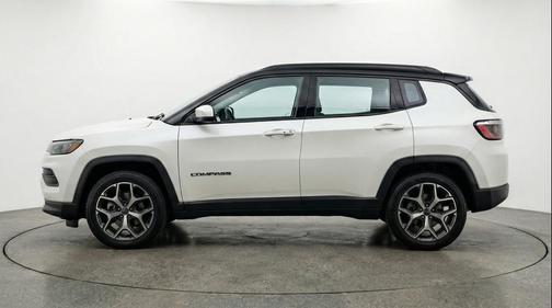 Silver Zynith Metallic Clearcoat 2025 Jeep Compass Limited