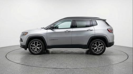 Silver Zynith Metallic Clearcoat 2025 Jeep Compass Limited