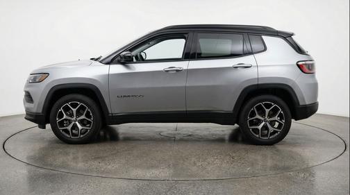 Silver Zynith Metallic Clearcoat 2025 Jeep Compass Limited