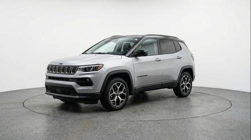 Silver Zynith Metallic Clearcoat 2025 Jeep Compass Limited