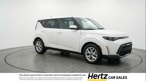 Snow White Pearl 2025 Kia Soul LX
