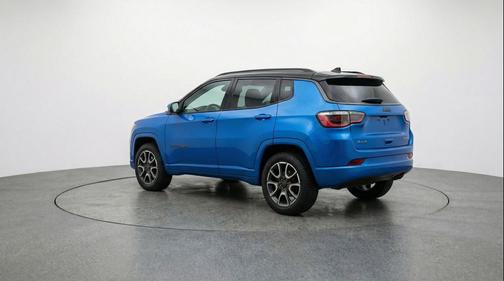 Hydro Blue Pearlcoat 2025 Jeep Compass Trailhawk