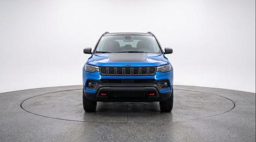 Hydro Blue Pearlcoat 2025 Jeep Compass Trailhawk
