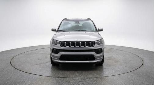 Silver Zynith Metallic Clearcoat 2025 Jeep Compass Limited