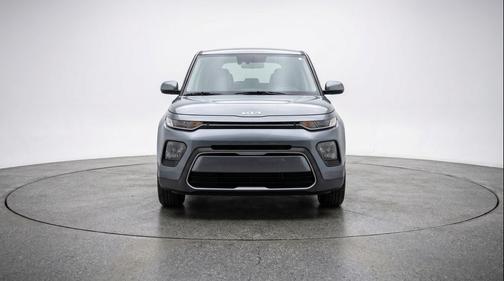 Gravity Gray 2025 Kia Soul LX