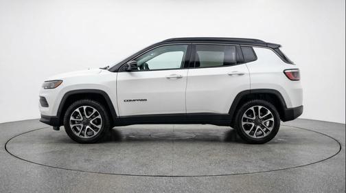 Bright White Clearcoat 2025 Jeep Compass Trailhawk