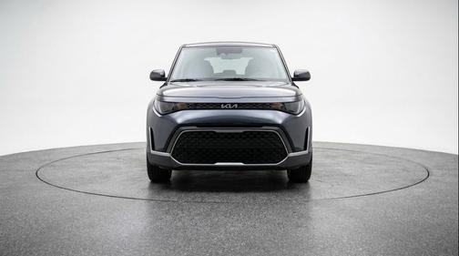Gravity Gray 2025 Kia Soul LX