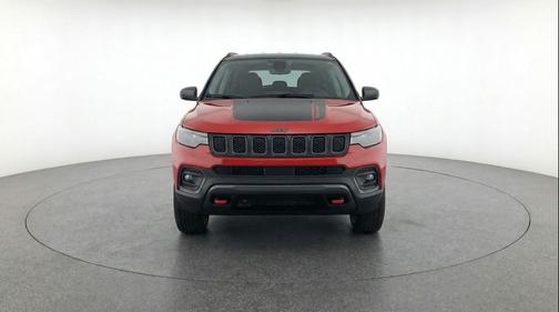 Red Hot Pearlcoat 2025 Jeep Compass Trailhawk