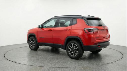 Red Hot Pearlcoat 2025 Jeep Compass Trailhawk